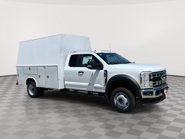 2025 Ford F-550