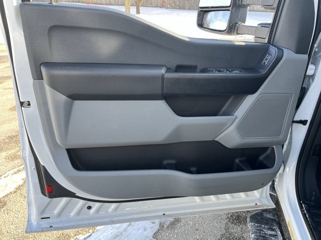 2025 Ford F-550 — detail view