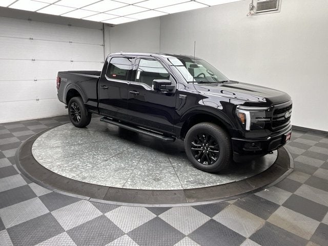 2026 Ford F-150 LARIAT in Agate Black Metallic — front three-quarter view