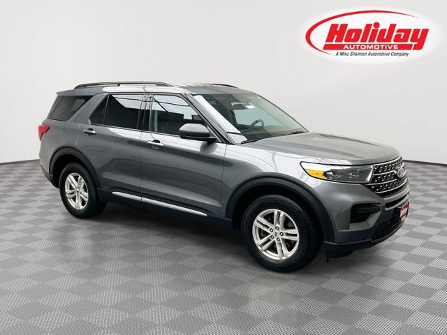 2022 Ford Explorer XLT in Carbonized Gray Metallic — front three-quarter view