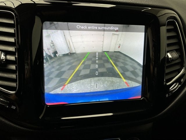 2019 Jeep Compass — detail view