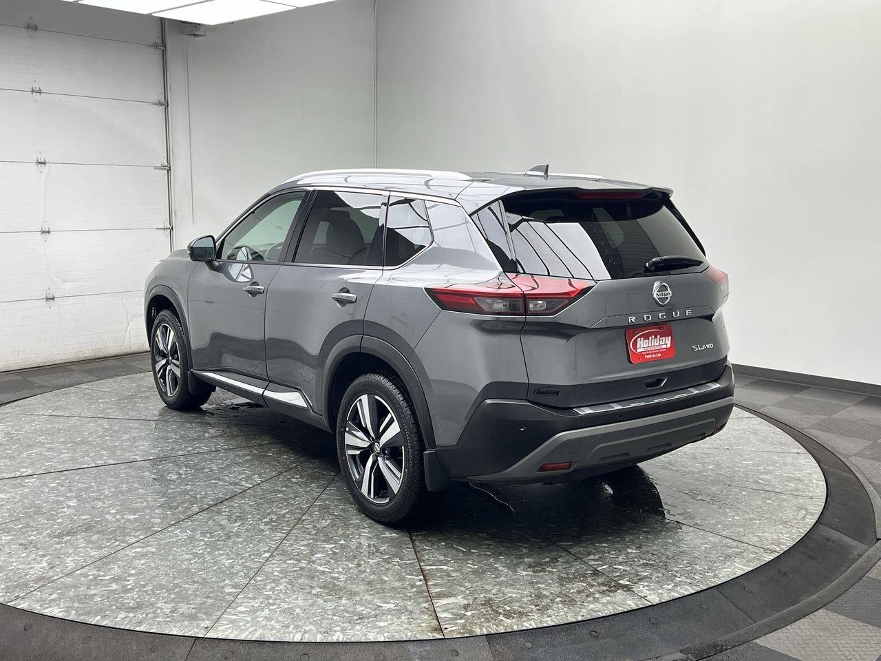 2021 Nissan Rogue — side profile view